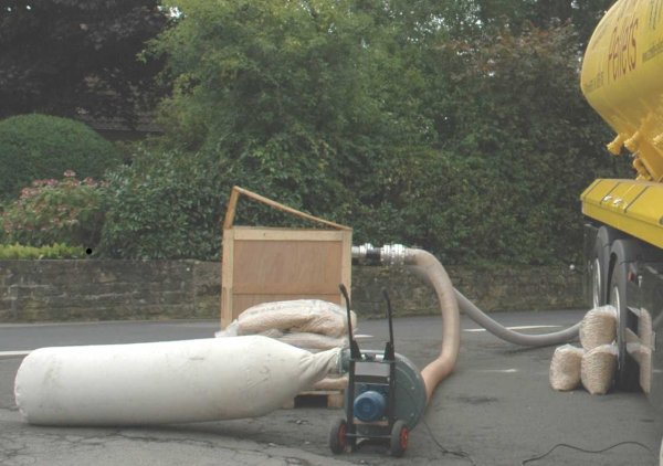 Foto: Wiegesystem für lose Holzpellets